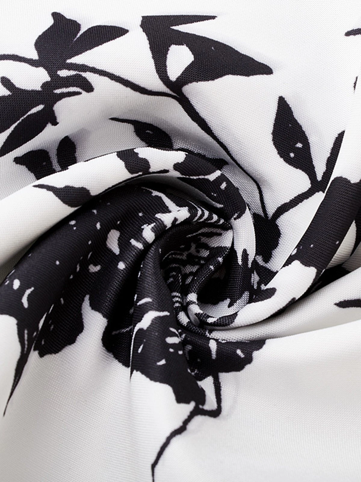 White 1950s Floral Off Shoulder Lace Dress 6 White 1950s Floral Off Shoulder Lace Dress - Image 4